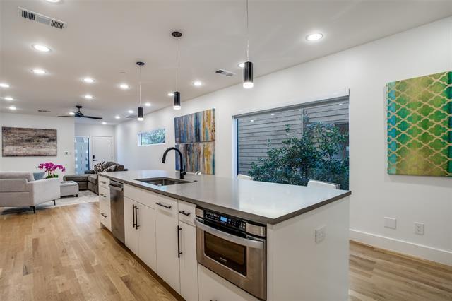 Building Photo - 3226 Rosedale Ave