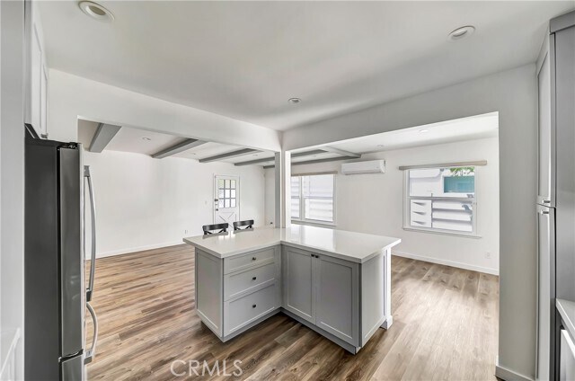 Building Photo - 5840 Coldwater Canyon Ave