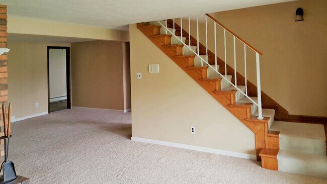 Building Photo - 6724 Rushmore Ct