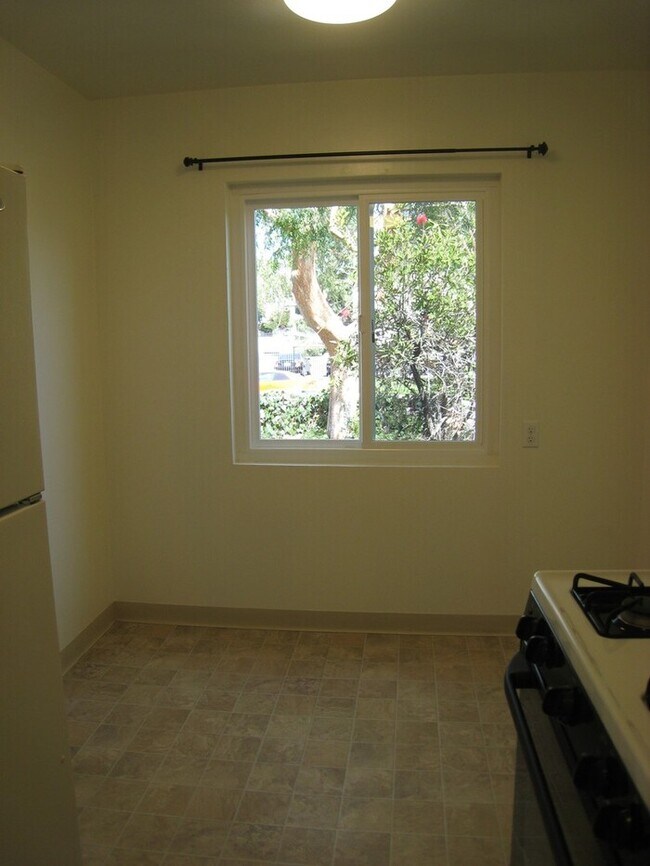 Building Photo - Beautiful La Mesa home w/ huge yard & garage