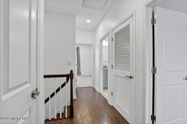 Building Photo - 107 Celebration Blvd