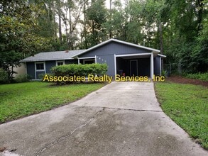 Building Photo - 3617 NW 21st Dr