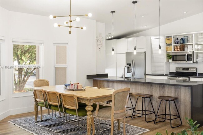 Building Photo - 10246 NW 57th Terrace