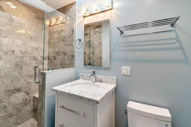 Building Photo - 501 Atlanta St