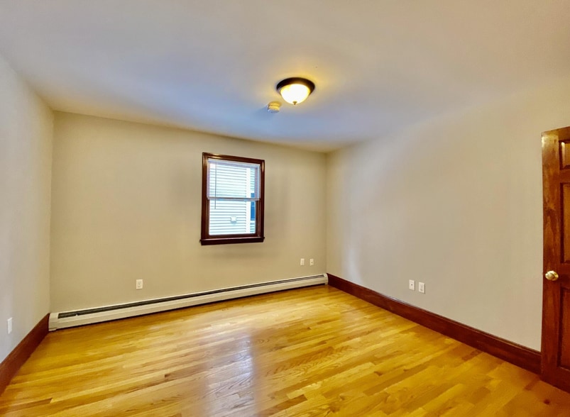 Building Photo - 36 Speridakis Ter