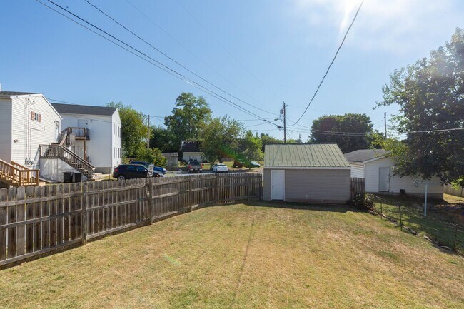 Building Photo - 2 Bed, 1 Bath Rancher in Martinsburg, WV