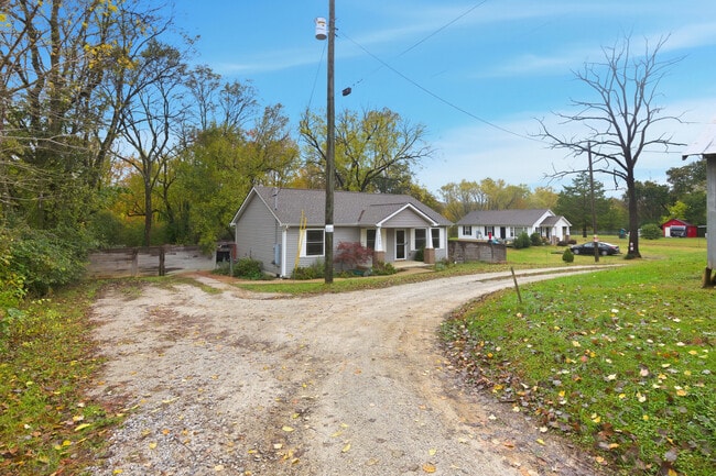 Building Photo - 3104 Husky Way