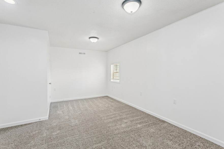 Building Photo - 2807 S Pattie St