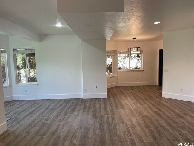 Building Photo - 4100 Sqft Gorgeous Home with Amazing Temple and Valley Views