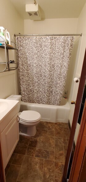 Building Photo - 2190 Robbins St