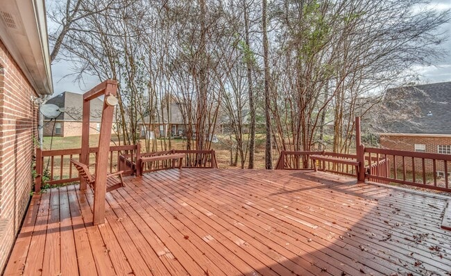 Building Photo - 340 Willow Ridge Cove