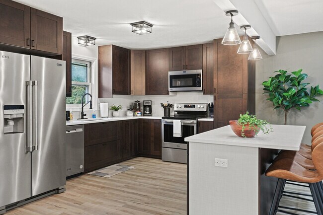 Building Photo - 6090 Rattman Rd