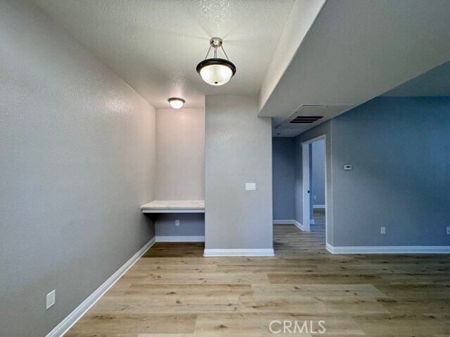 Building Photo - 41410 Juniper St
