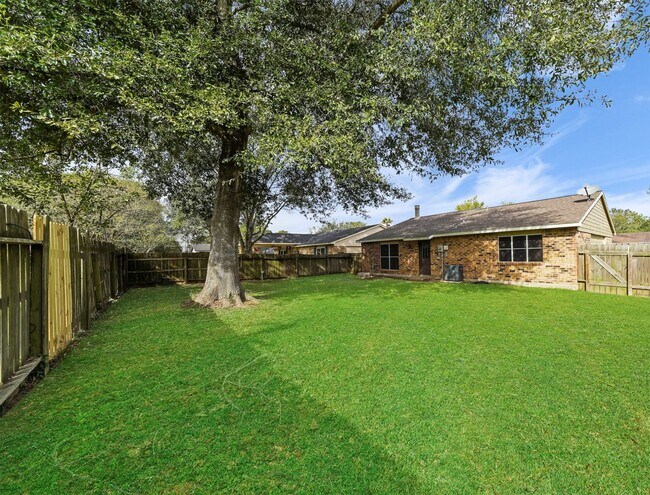 Building Photo - 24307 Broken Bow Ln