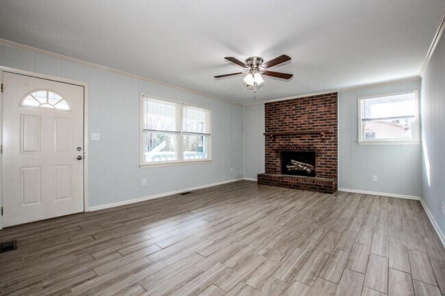 Building Photo - 1159 Camp Creek Rd