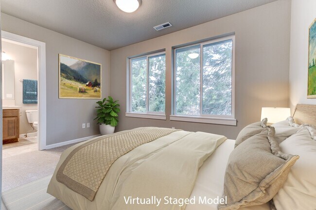 Building Photo - Beautiful Newer Construction Home! 3 Maste...