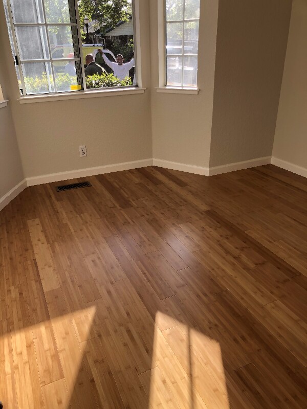 Building Photo - 558 N 3rd St