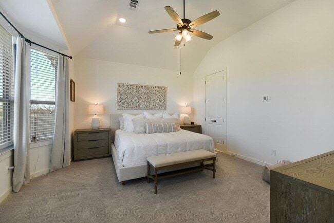 Building Photo - 524 Calmo Ct