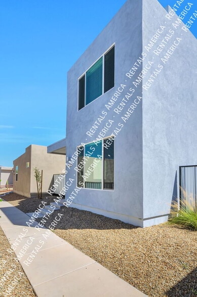 Building Photo - 1840 S Math Quiz Dr