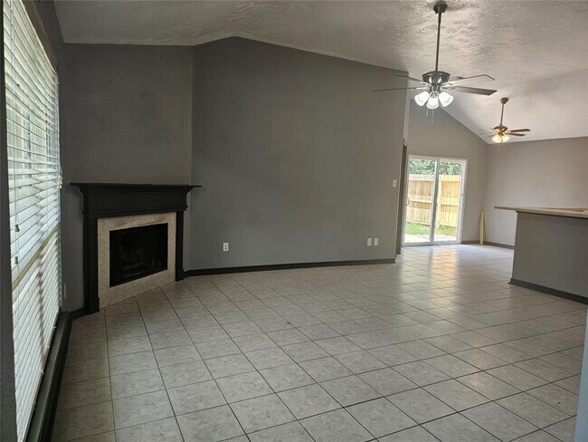 Building Photo - 19738 Swan Valley Dr