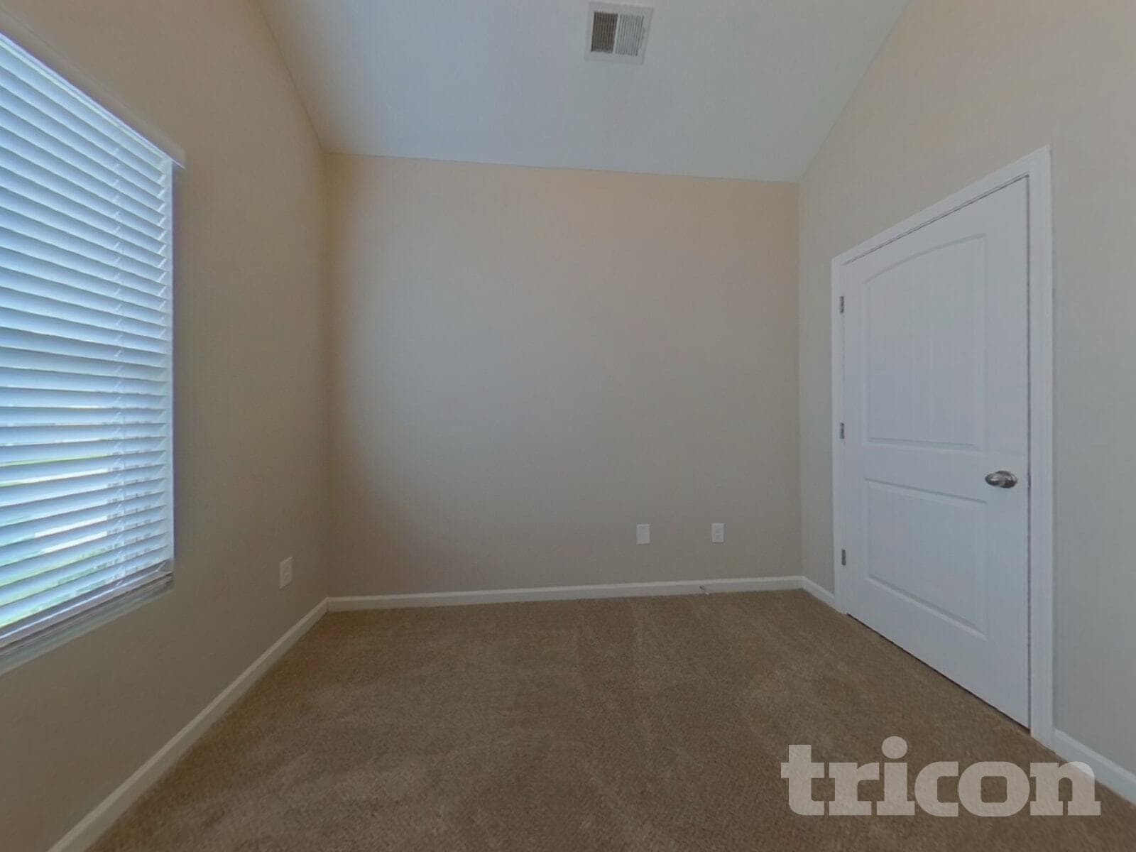 Building Photo - 216 Stone Creek Ct