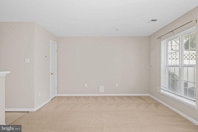 Building Photo - 23404 Rainbow Arch Dr