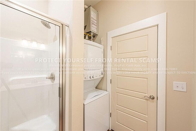 Building Photo - 101 S Hill Ave