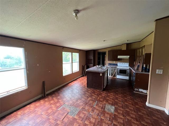 Building Photo - 210 Co Rd 1015