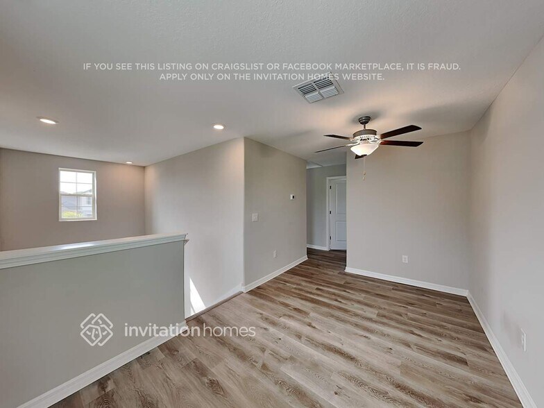 Building Photo - 11942 Miracle Mile Dr