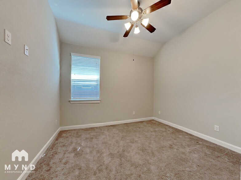 Building Photo - 24622 Windmill Canyon Ln