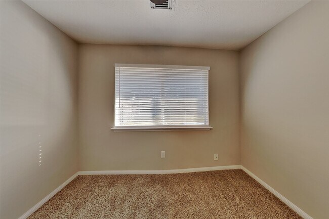 Building Photo - 19622 Westbridge Ln