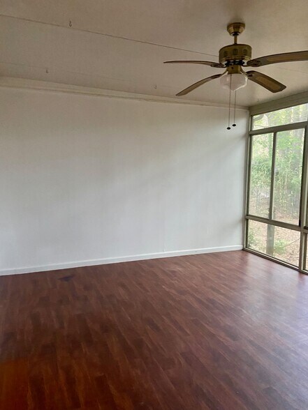 Building Photo - 205 Old Rocky Ridge Ln