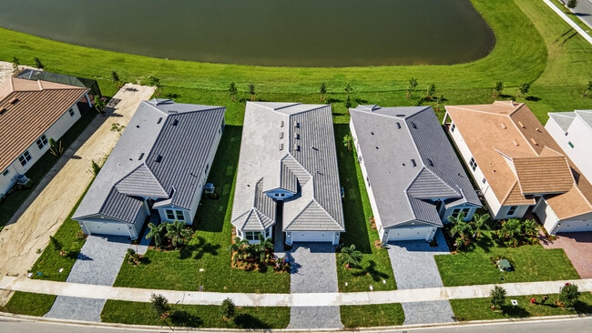 Building Photo - 14192 Lacebark Ln