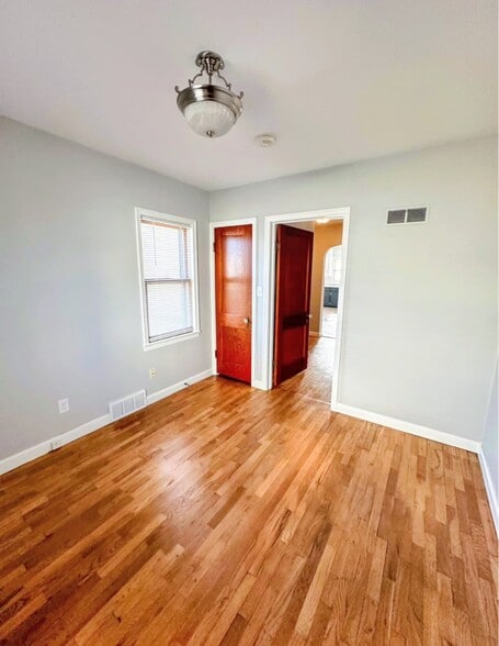 Building Photo - 2119 14th St S