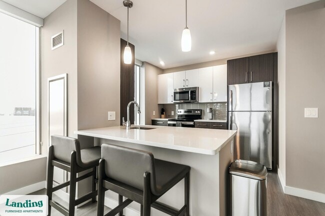 Building Photo - 151 S State St