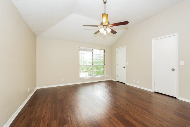 Building Photo - 114 Tedder Blvd