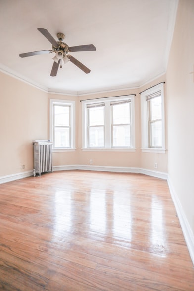 Building Photo - 3948 W Dakin St