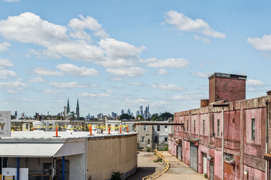 Building Photo - 2613 E Tioga St