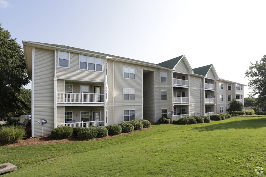 Crescent Pointe Seneca, SC Apartment Finder