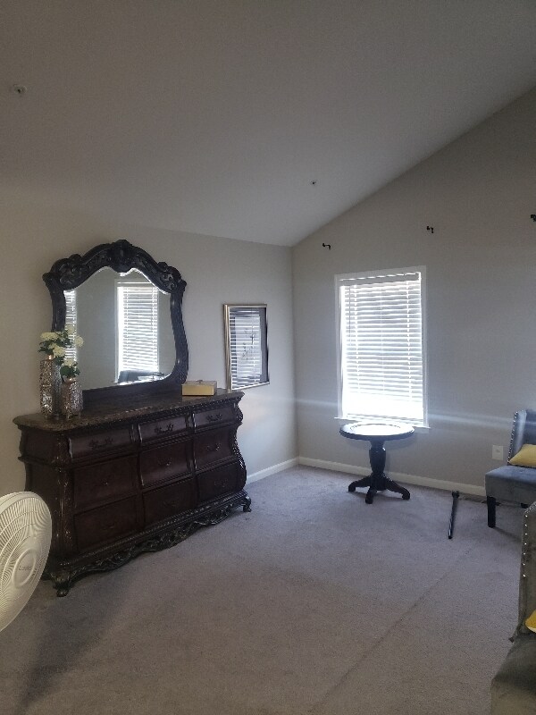 Building Photo - 7592 Holly Ridge Dr