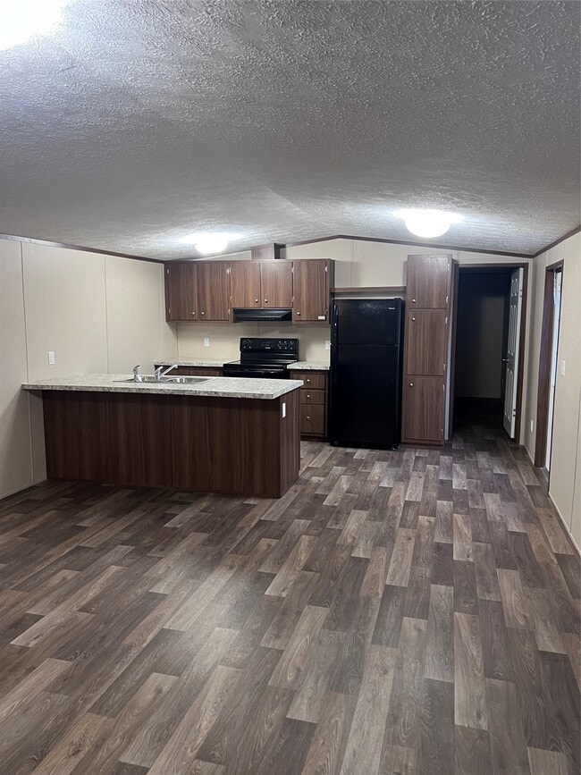 Building Photo - 1668 Farm to Market 2518