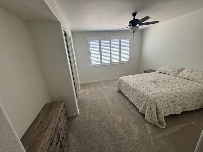 Building Photo - 2 BEDROOM, 2 BATHROOM IN 55+ COMMUNITY OF JESS RANCH