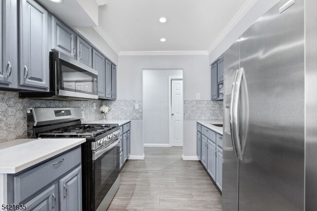 Building Photo - 401 US-22