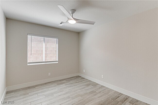 Building Photo - 2259 Smokey Sky Dr