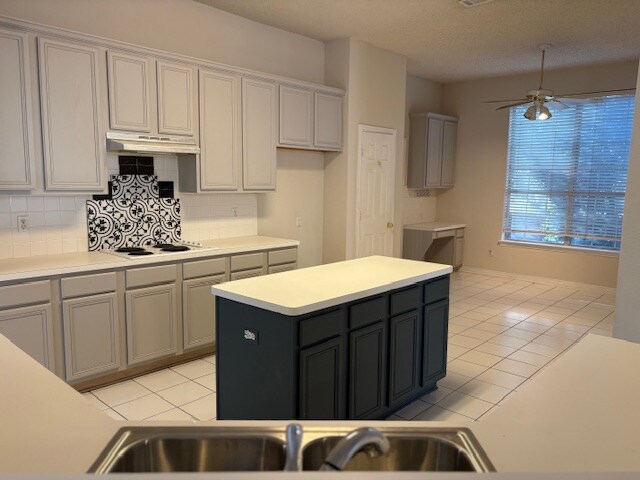 Building Photo - 4441 English Oak Dr