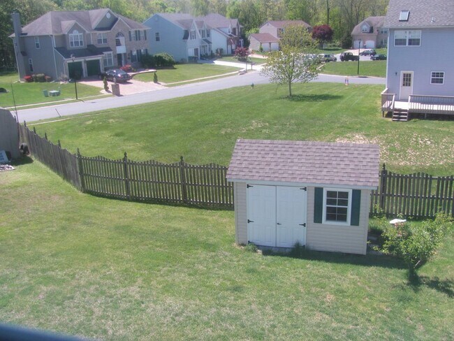 Building Photo - Charming 4 bedroom in Salem Woods availabl...