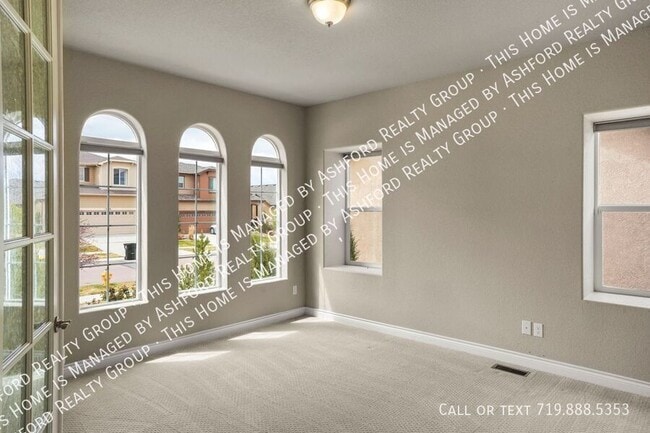 Building Photo - 7215 Rim Bluff Ln