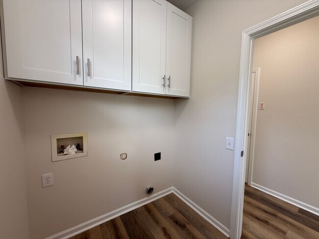 Building Photo - 3404 Laurenhurst Ln