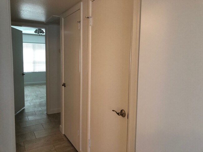 Building Photo - 2343 Leisure World