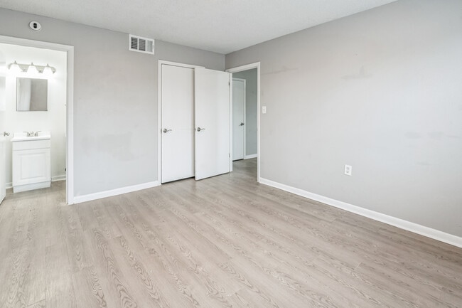 Bedroom - Summit at Central Village